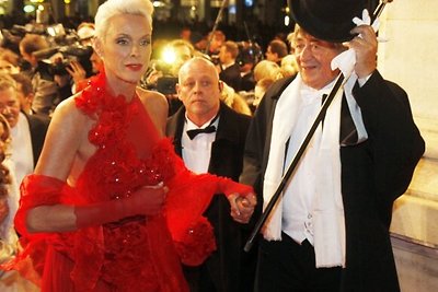 Vienos operos pokylio organizatorių Richardą Lugnerį lydėjo aktorė Brigitte Nielsen.