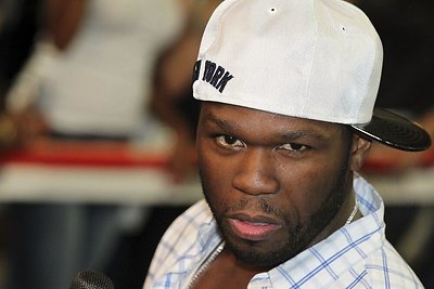 Reperis 50 Cent po susidūrimo su sunkvežimiu atsidūrė ligoninėje