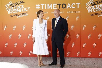 Angelina Jolie ir Williamas Hague'as