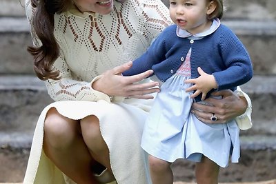 Kembridžo hercogienė Catherine su dukra princese Charlotte