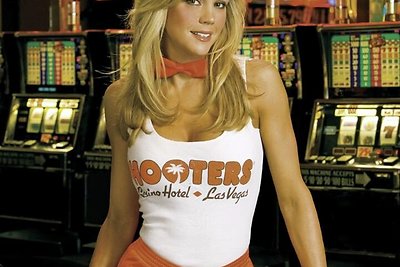 „Hooters“ restorano padavėja