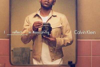 Kendrickas Lamaras „Calvin Klein“ reklmoje