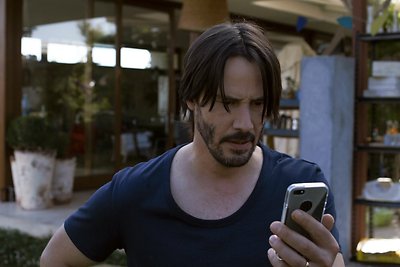 Keanu Reevesas filme „Tuk tuk tuk“