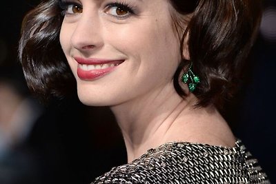 Anne Hathaway