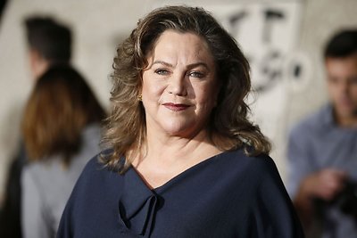 Kathleen Turner