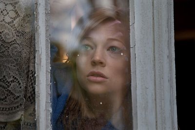 Sarah Snook filme „Džesabelė: dvasios prakeiksmas“