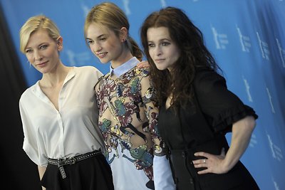 Cate Blanchett, Lily James ir Helena Bonham Carter