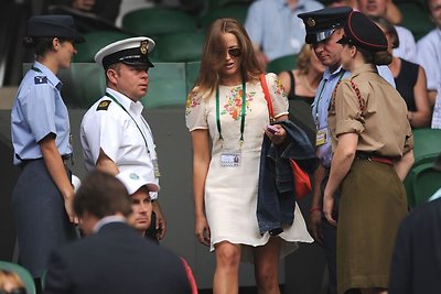 Kim Sears 2010-aisiais