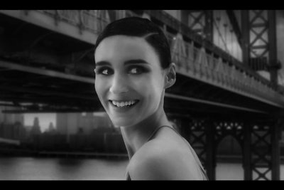 Rooney Mara „Calvin Klein“ reklamoje