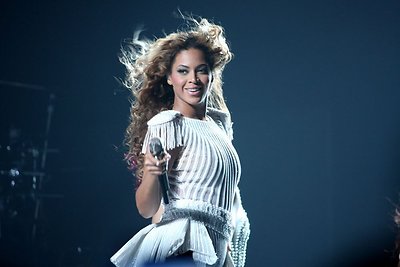 Dėl atidėto koncerto Belgijoje Beyonce gerbėjų atsiprašė ranka rašytu rašteliu