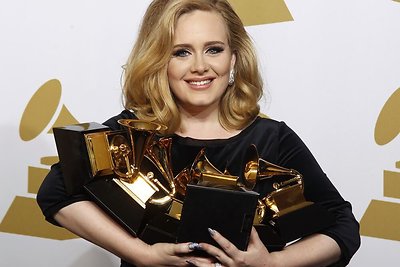 Adele – turtingiausia tarp britų muzikantų iki 30 metų amžiaus