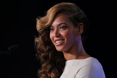 Beyonce filmo „Didysis Getsbis“ garso takeliui perdainavo Amy Winehouse hitą „Back To Black“