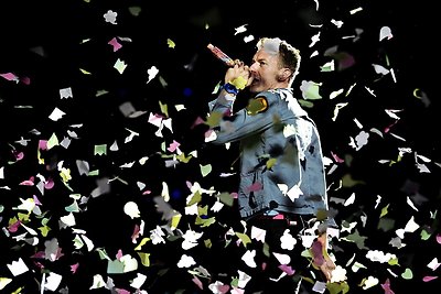 5 vieta – „Coldplay“ (64 mln. JAV dolerių)