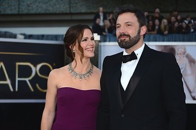 Padidėjęs Jennifer Garner pilvukas užminė mįslę – ar aktorė ketvirtą kartą laukiasi?