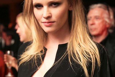 Lara Stone švenčia 30-ąjį gimtadienį