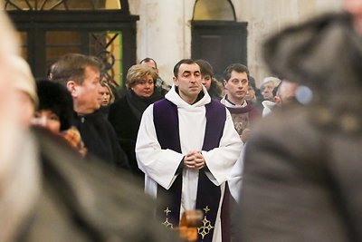 Gintautui Vyšniauskui skirtų Šv. Mišių akimirka