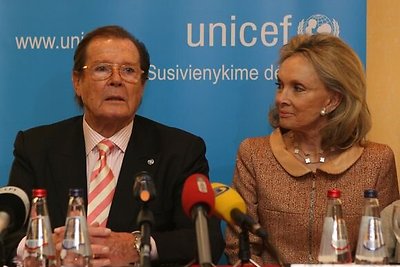 Britų aktorius Rogeris Moore'as pelnė aukščiausią UNICEF apdovanojimą