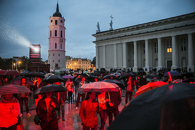 „Jazzanovos“ koncertas Katedros aikštėje