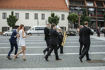 Ados Jonušės ir Martino Ebelingo vestuvių eisena