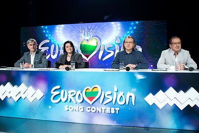 Aštuoni stipriausi „Eurovizijos“ atrankos dalyviai susirungė konkurso pusfinalyje