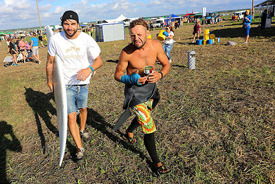 Festivalio „Satta Outside 2013“ penktadienio vakaras