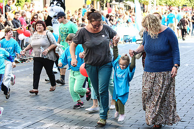 UNICEF vaikų bėgimo akimirka