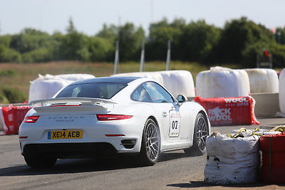 „Porsche“ klubo lenktynės