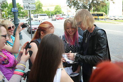 „Aerosmith“ grupės nariai Vilniaus Senamiestyje