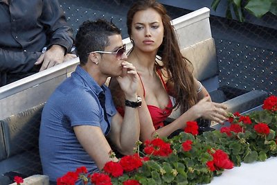 Portugalijos rinktinės puolėjo Cristiano Ronaldo mergina, modelis Irina Shayk