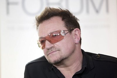 U2 lyderis Bono gaus aukščiausią Prancūzijos kultūros apdovanojimą