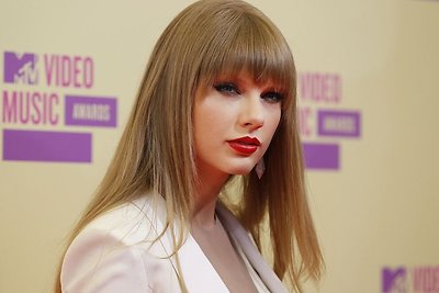 Taylor Swift išsiskyrė su Conoru Kennedy