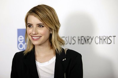 Aktoriai Emma Roberts ir Chordas Overstreetas ir vėl išsiskyrė