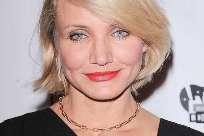 Aktorė Cameron Diaz fotosesijoje demonstravo stulbinančią figūrą