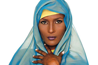 Waris Dirie – sukrečianti Somalio klajoklės istorija