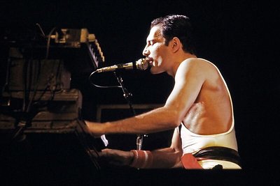 Lapkričio 24-oji - tai diena, kai pasaulis neteko Freddie Mercury