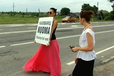 Katažina Nemycko palangiškei Janinai talkino kambarių nuomos versle