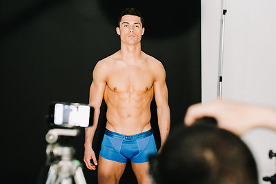 Cristiano Ronaldo fotosesija naujai „CR7“ apatinių kolekcijai