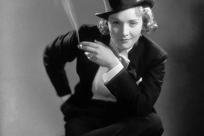 Marlene Dietrich – Baltapūkė bestija