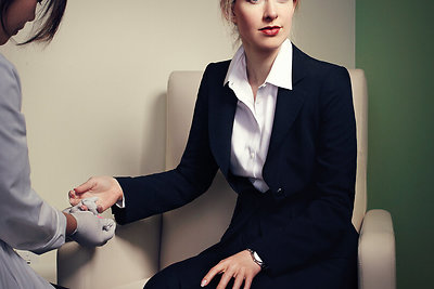 Elizabeth Holmes – Žavioji apgavikė