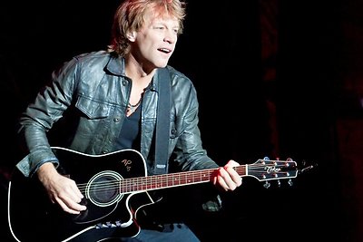 Rokerio Jon Bon Jovi dukra Stephanie perdozavo heroino, o kai atsipeikėjo, buvo suimta policijos pareigūnų