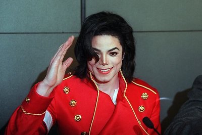 Velionio popmuzikos atlikėjo Michaelo Jacksono vila parduodama už 23,9 mln. JAV dolerių