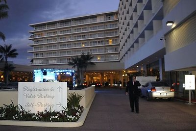 „Beverly Hilton“ viešbutis