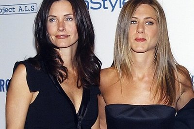 Jennifer Aniston ir Courteney Cox draugystę ištiko krizė