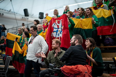 Princas Harry su Lietuvos delegacija