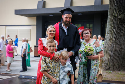 LSU diplomų teikimo šventėje – žinomi sportininkai