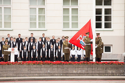 Valstybės vėliavų pakėlimo ceremonija