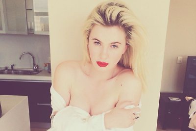 Aktorių Aleco Baldwino ir Kim Basinger dukra Ireland Baldwin atsigulė į reabilitacijos kliniką