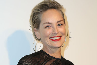 Sharon Stone žavi jaunatviškumu 