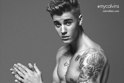 Justinas Bieberis „Calvin Klein“ reklamoje