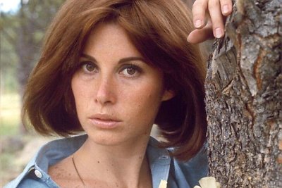 Stefanie Powers (1965 m.)